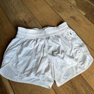 Lululemon Tracker Shorts Size 6